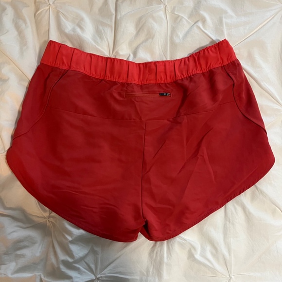 the north face women’s gym shorts *BRAND NEW* - Picture 5 of 5